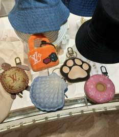 Picture of Louis Vuitton Wallets _SKUfw217037787fw